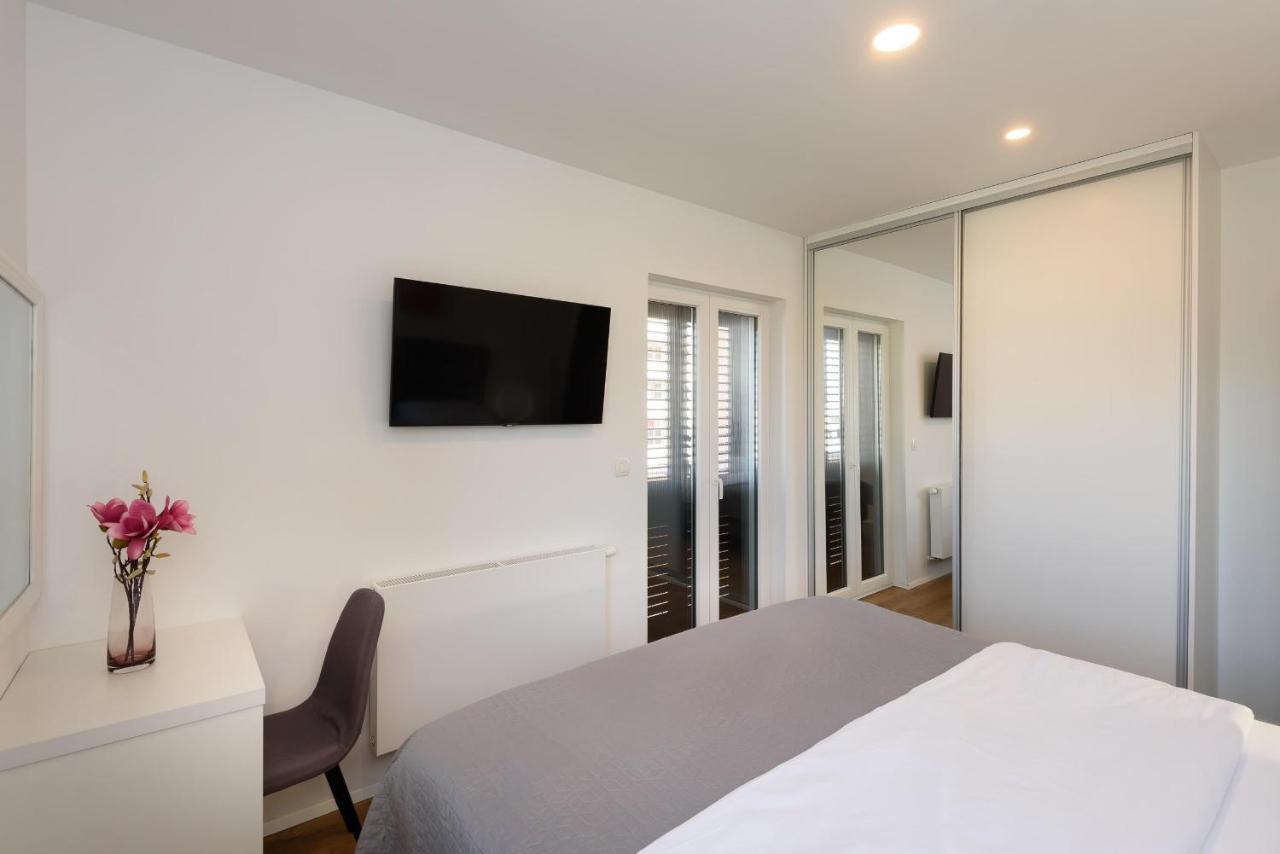 Neretva Valley Apartments - Heated Pool เมทโควิช ภายนอก รูปภาพ