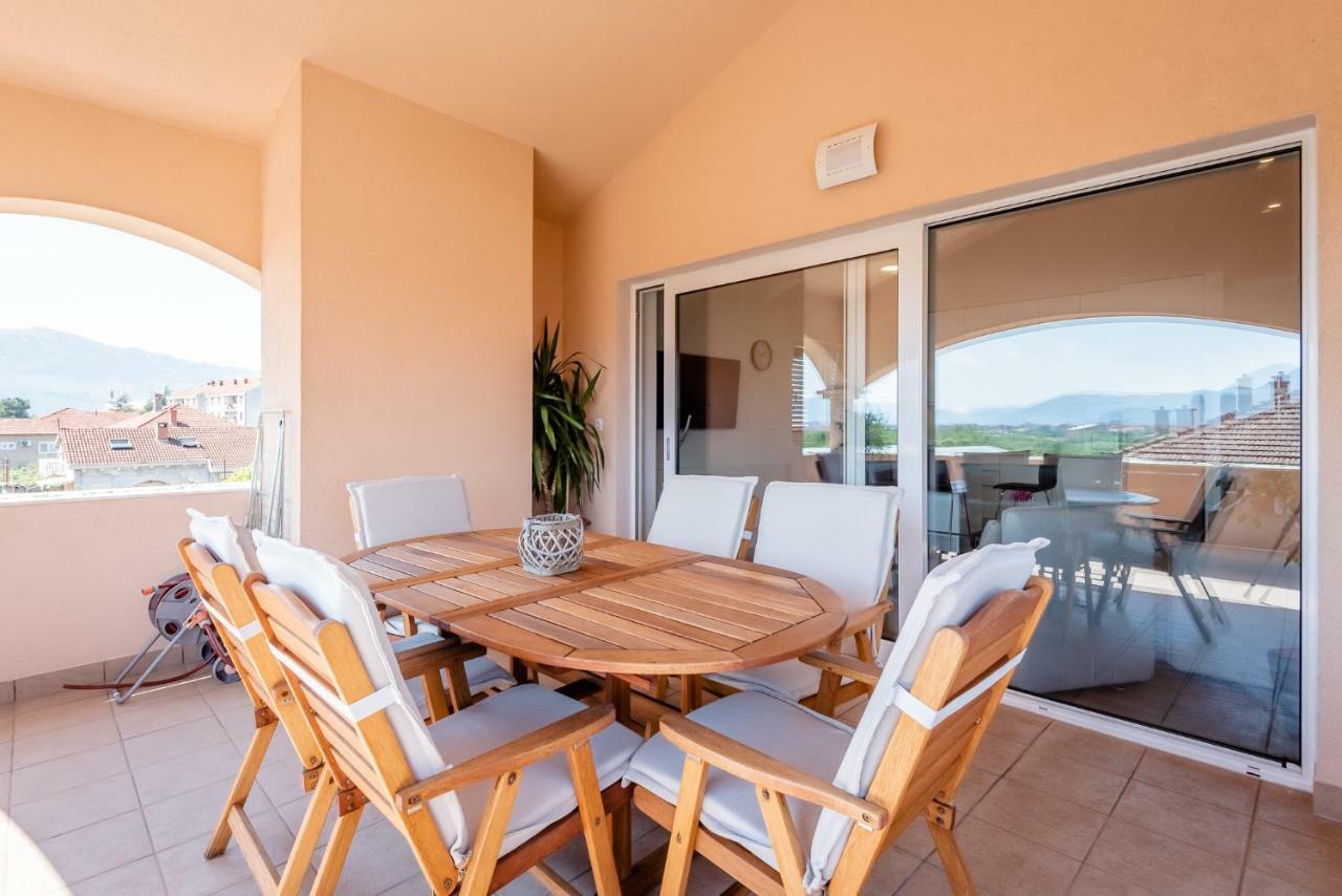Neretva Valley Apartments - Heated Pool เมทโควิช ภายนอก รูปภาพ