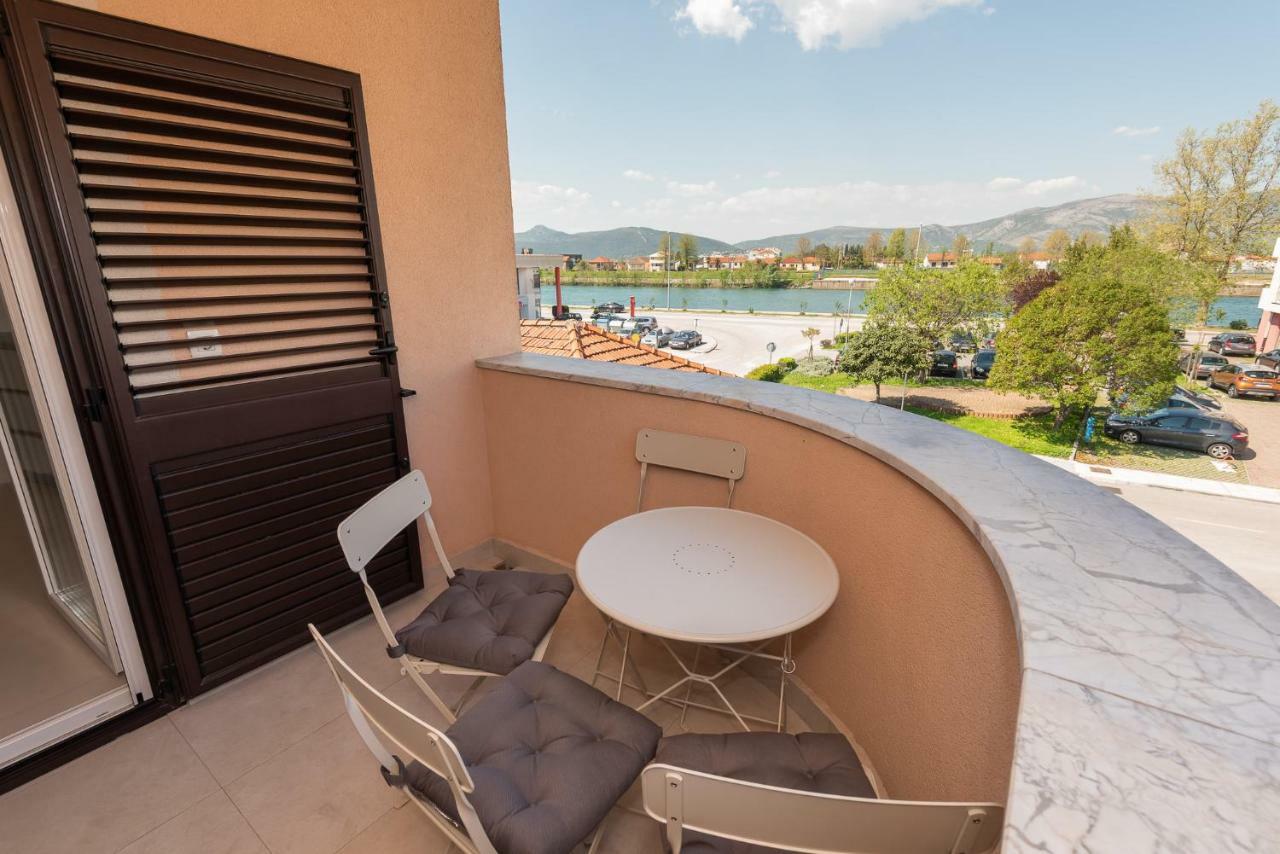 Neretva Valley Apartments - Heated Pool เมทโควิช ภายนอก รูปภาพ